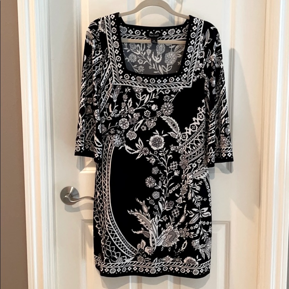 White House Black Market Shift Dress: M